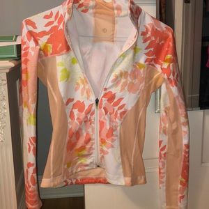 Size 4 lululemon jacket